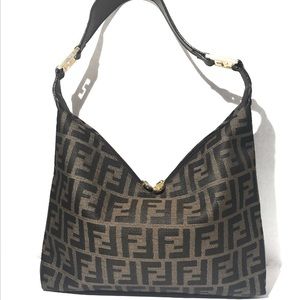 Fendi v zip shoulder bag